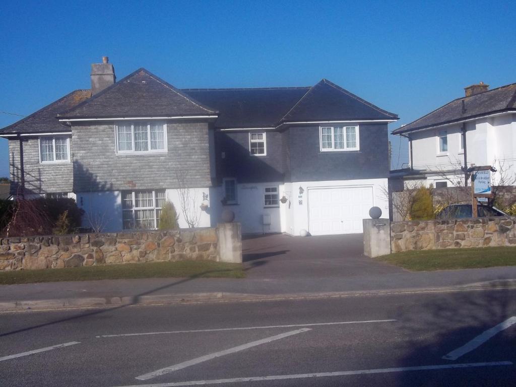 Downsfield Bed And Breakfast St Ives Exterior foto